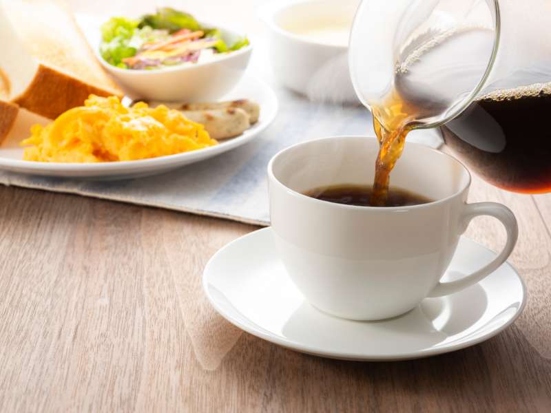 Foto de café para hoteles sostenible servido en el desayuno