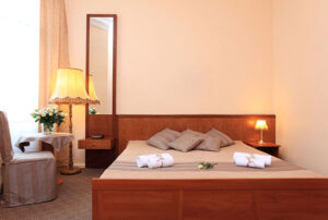 venta responsable de mobiliario hotelero